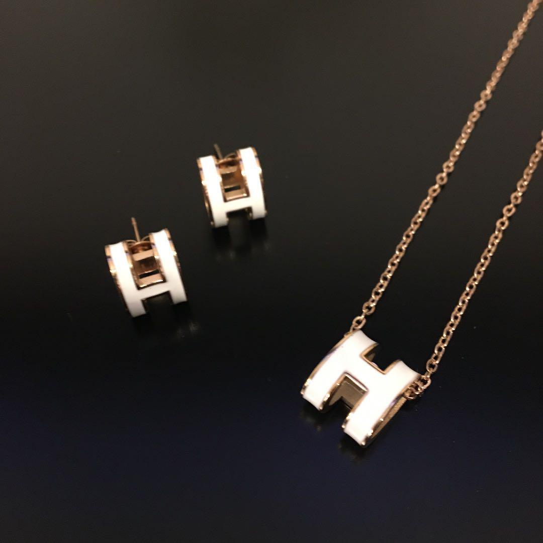 【高額売筋】 H ピアス ネックレス セット - メルカリ アクセサリー