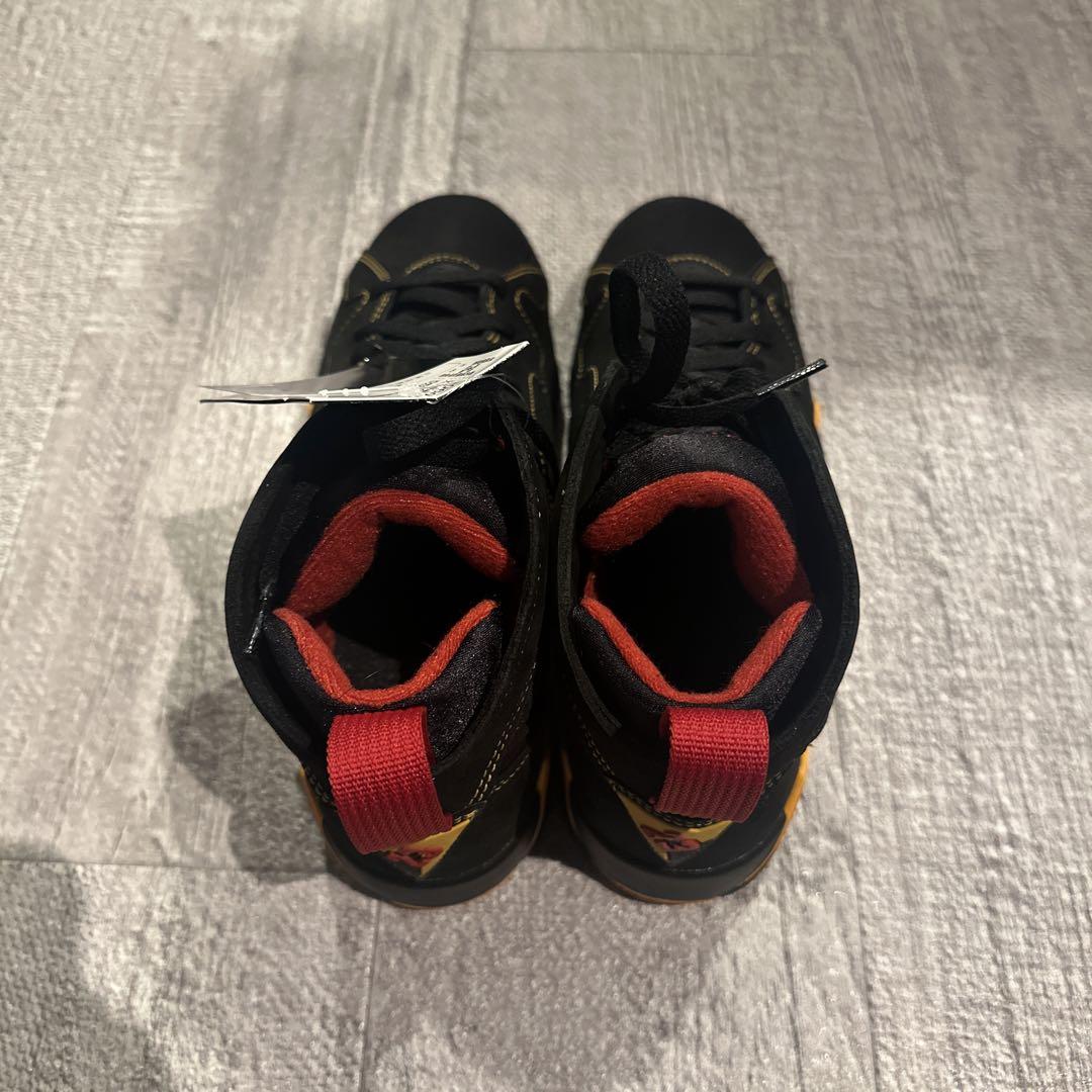 スニーカー NIKE AIR JORDAN 7 RETRO BG