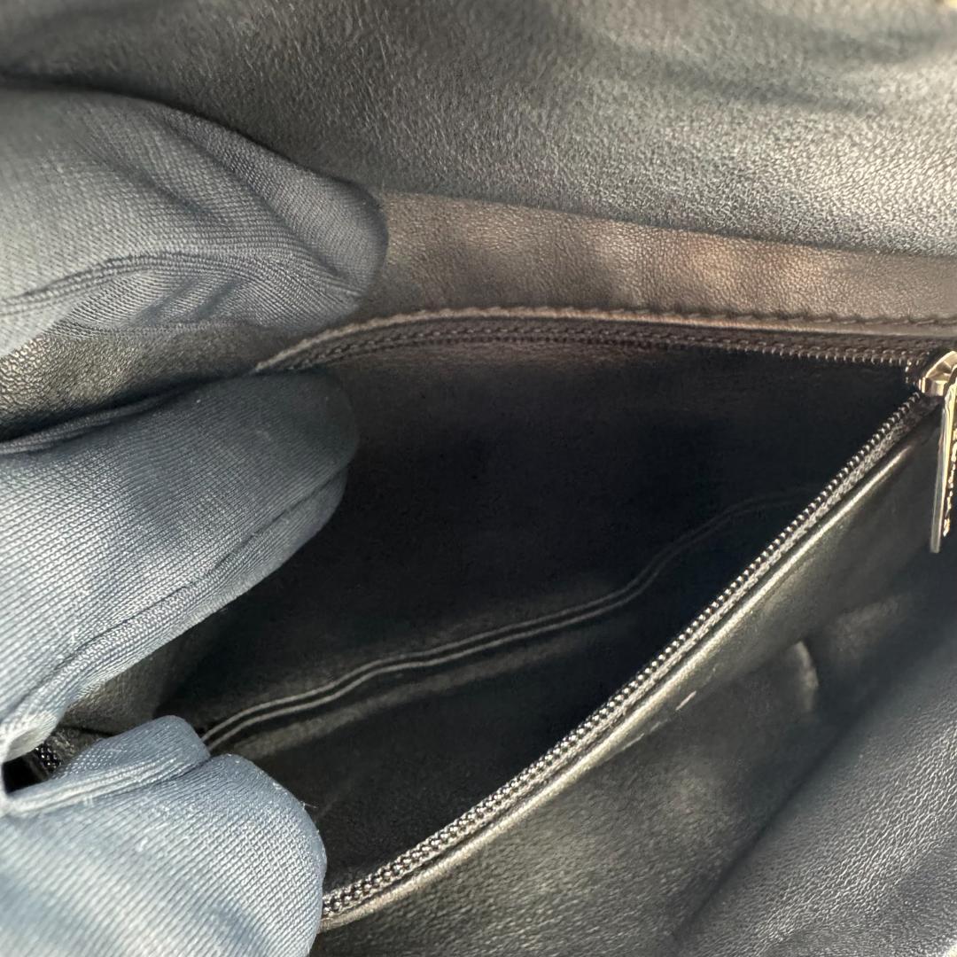 CHANEL ウエストバッグ スパンコール ブラック シルバー シルバー金具 CHANEL - CHANELウエストバッグ スパンコール ブラック シルバー