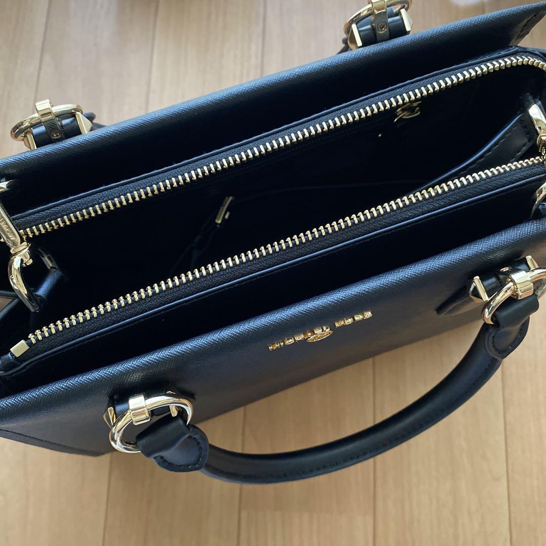 MICHAEL KORS ブラック ハンドバッグ
