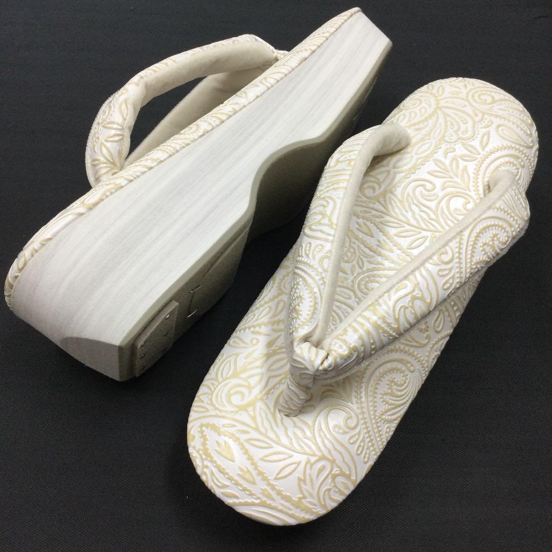 好評HOT ユニコーン様専用 草履 EVA 低反発 ペイズリー型押し 白 nOHNi-m96532011009 最安値通販