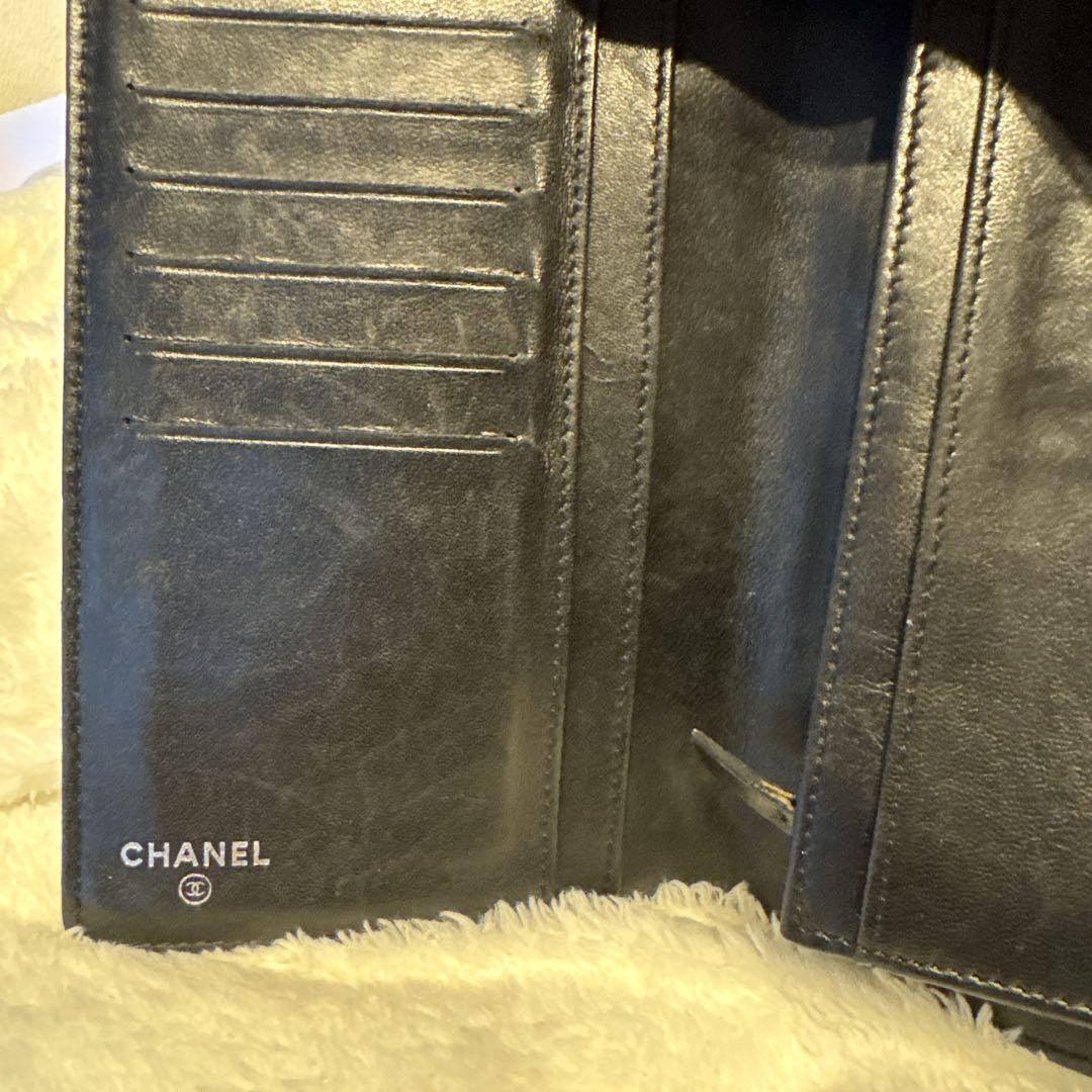 CHANEL アイコン シンボルチャーム エナメル 2つ折り財布【定価9】