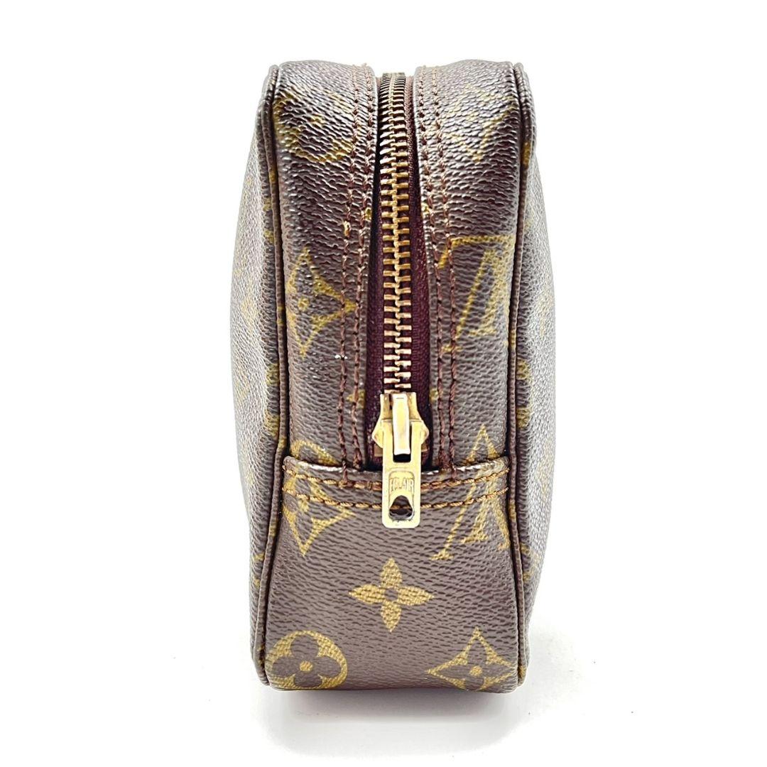 【美品】ルイヴィトン トゥルーストワレット23 モノグラム クラッチバッグ
