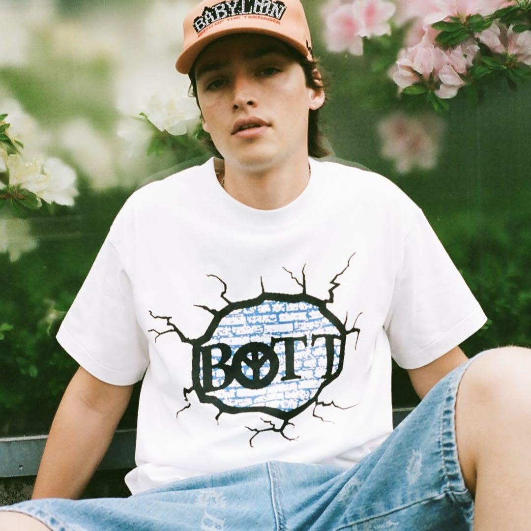 BoTT × BABYLON Wall Graphic Tシャッ