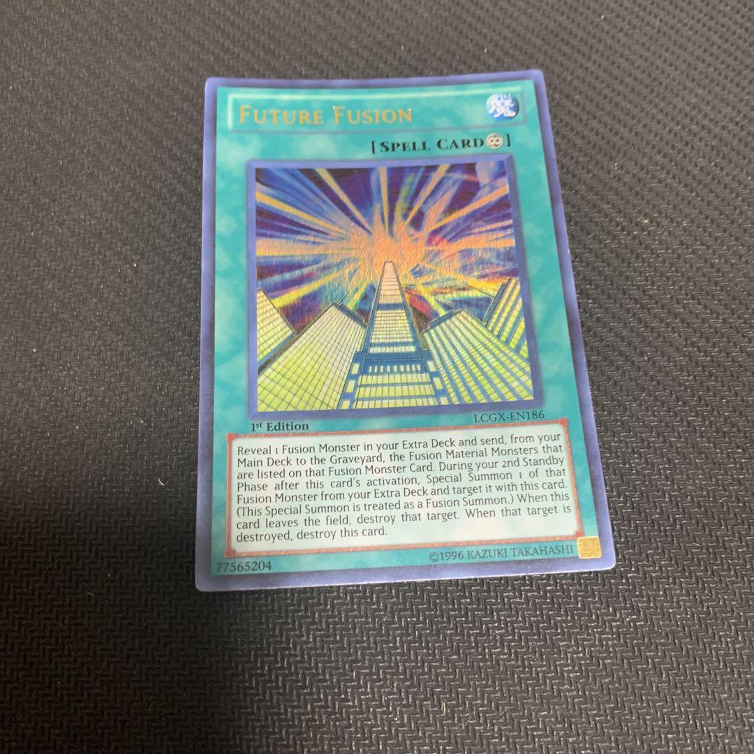 遊戯王 米版引退 1st 1枚レリーフ 未来融合-フューチャー・フュージョン 遊戯王 英語 米版 未来融合 フューチャー・フュージョン