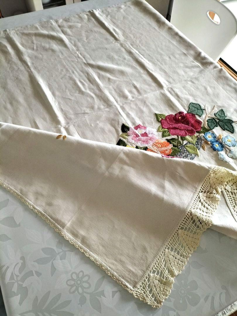 戸塚刺繍　花の刺繍 マルチクロス