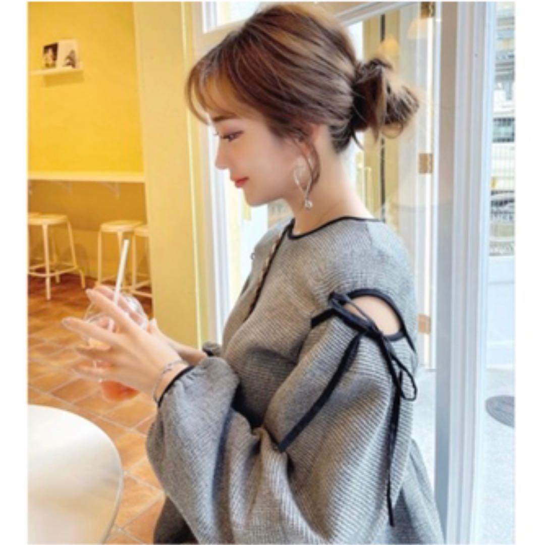 大人気大得価 HYEON shoulder slit onepiece black GsRPU-m96555875988 ヘヨン お得超激安