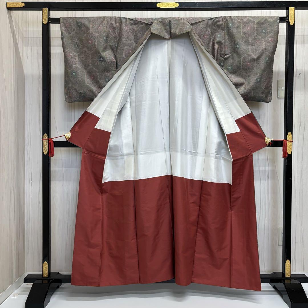AK-2653 本場大島紬 一元式 亀甲 素敵な絣柄 正絹　広衿　袷　着物
