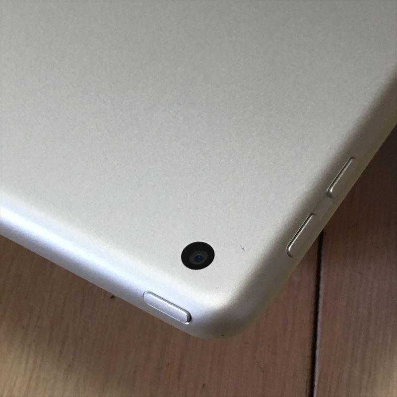 900)Apple iPad 第6世代 WiFi 32GB バッテリー残100% 画像5