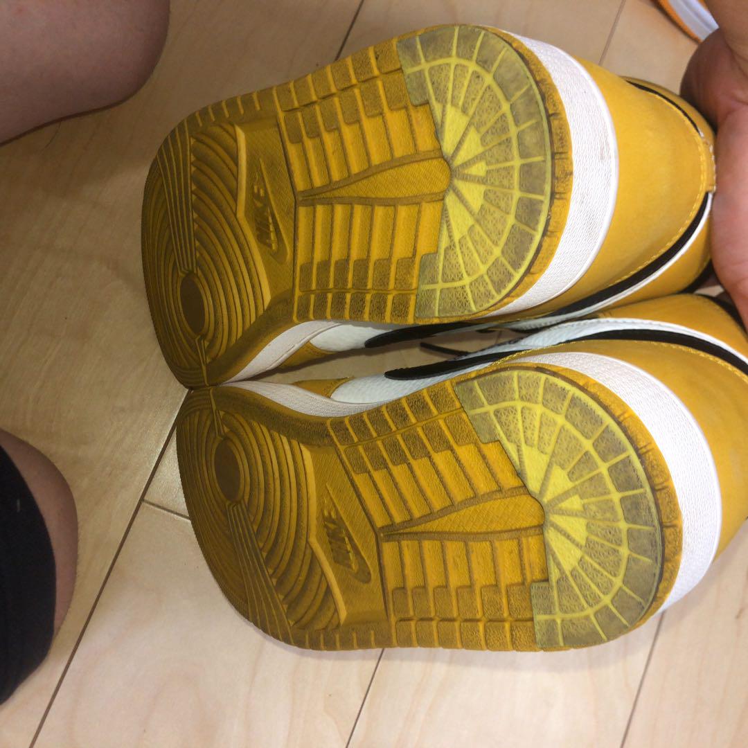 ナイキ エアジョーダン Air jordan1 イエローオークル　箱無し