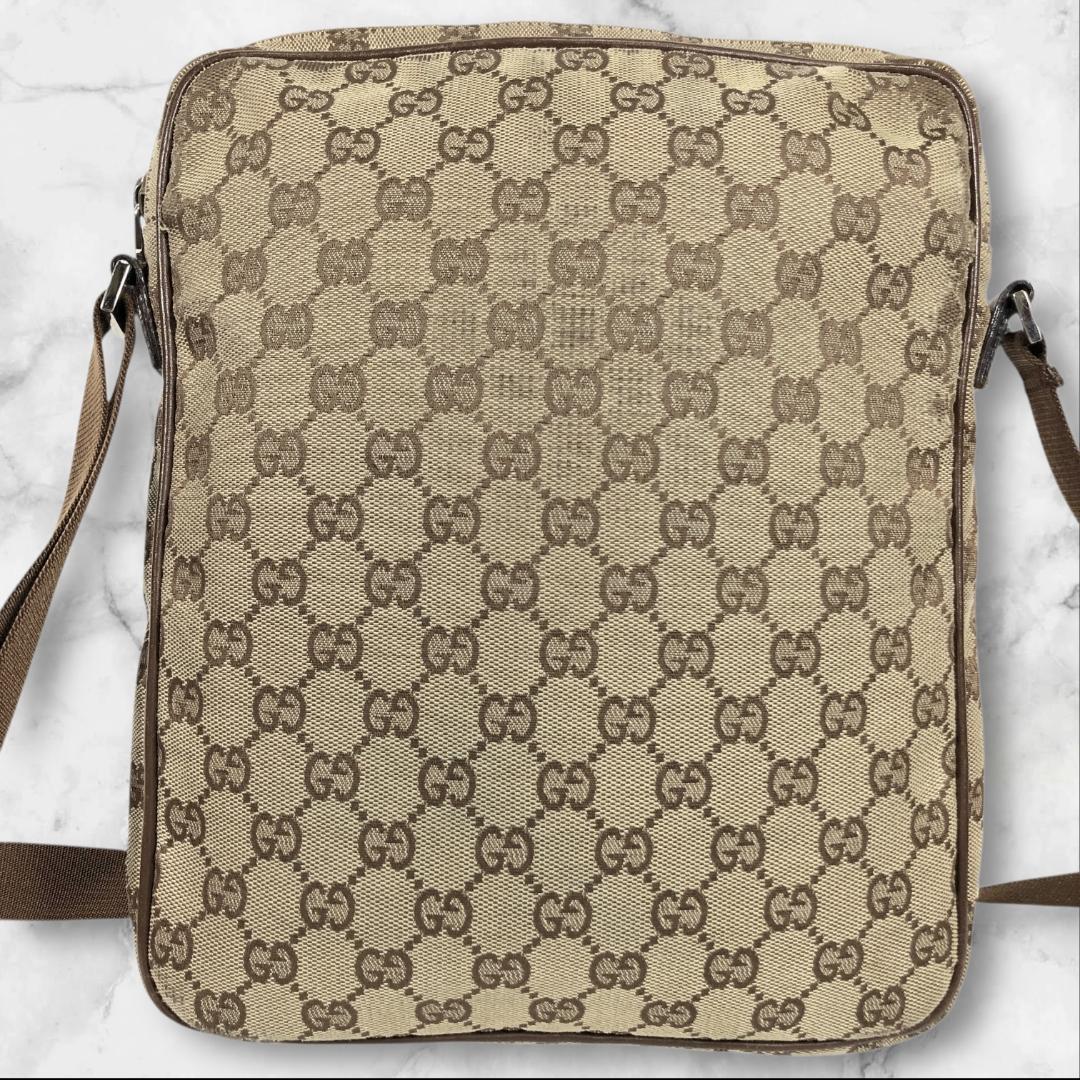 グッチ GUCCI ショルダーバッグ GG柄 斜め掛け メッセンジャー
