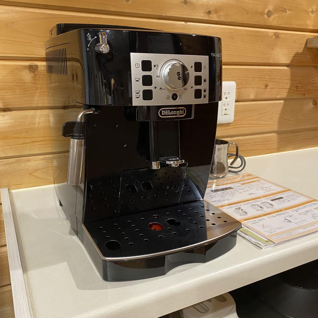 デロンギ マグニフィカS DeLonghi ECAM22112