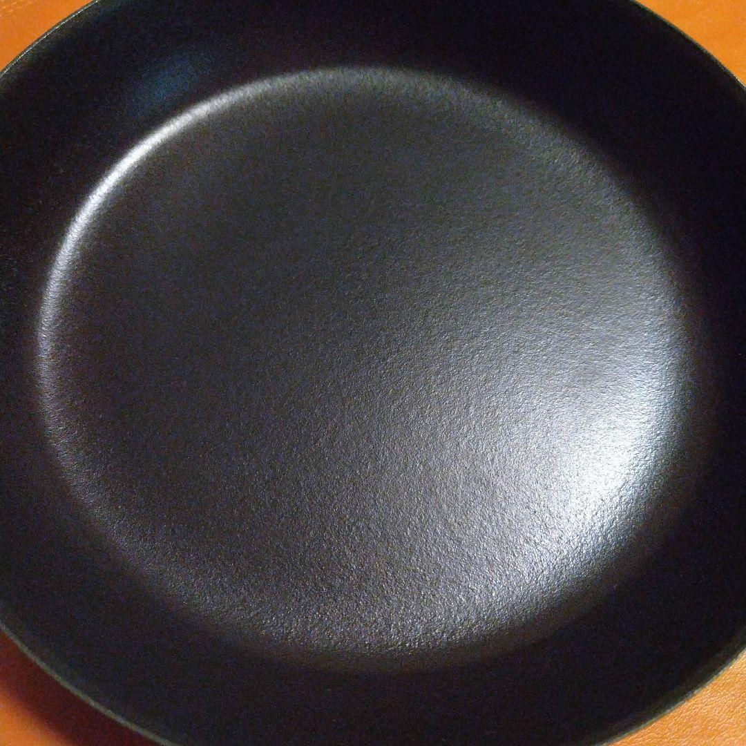 #26　VERMICULAR FRYING PAN