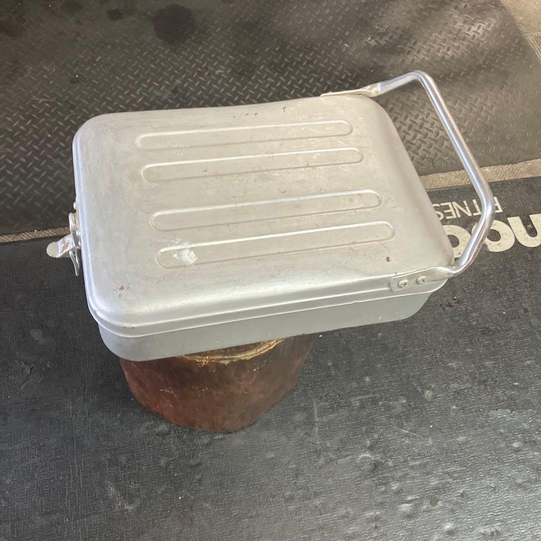 鉄製ボックス ハンドル付き