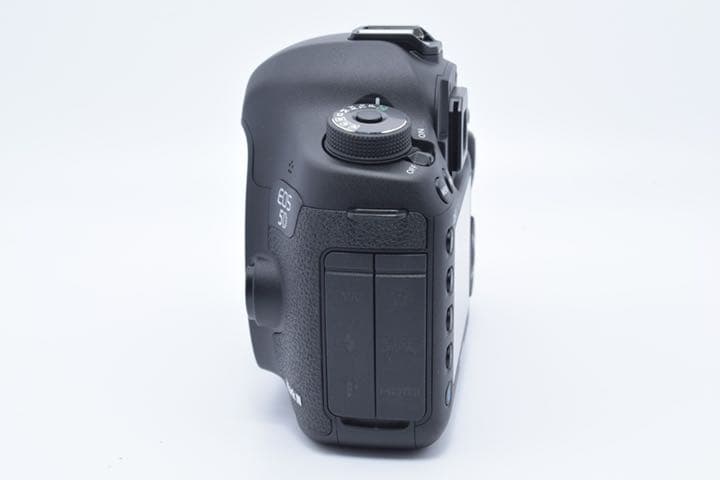奇跡のショット数12!新品同様品】Canon EOS 5D markⅢ ボディ | theiet.lk