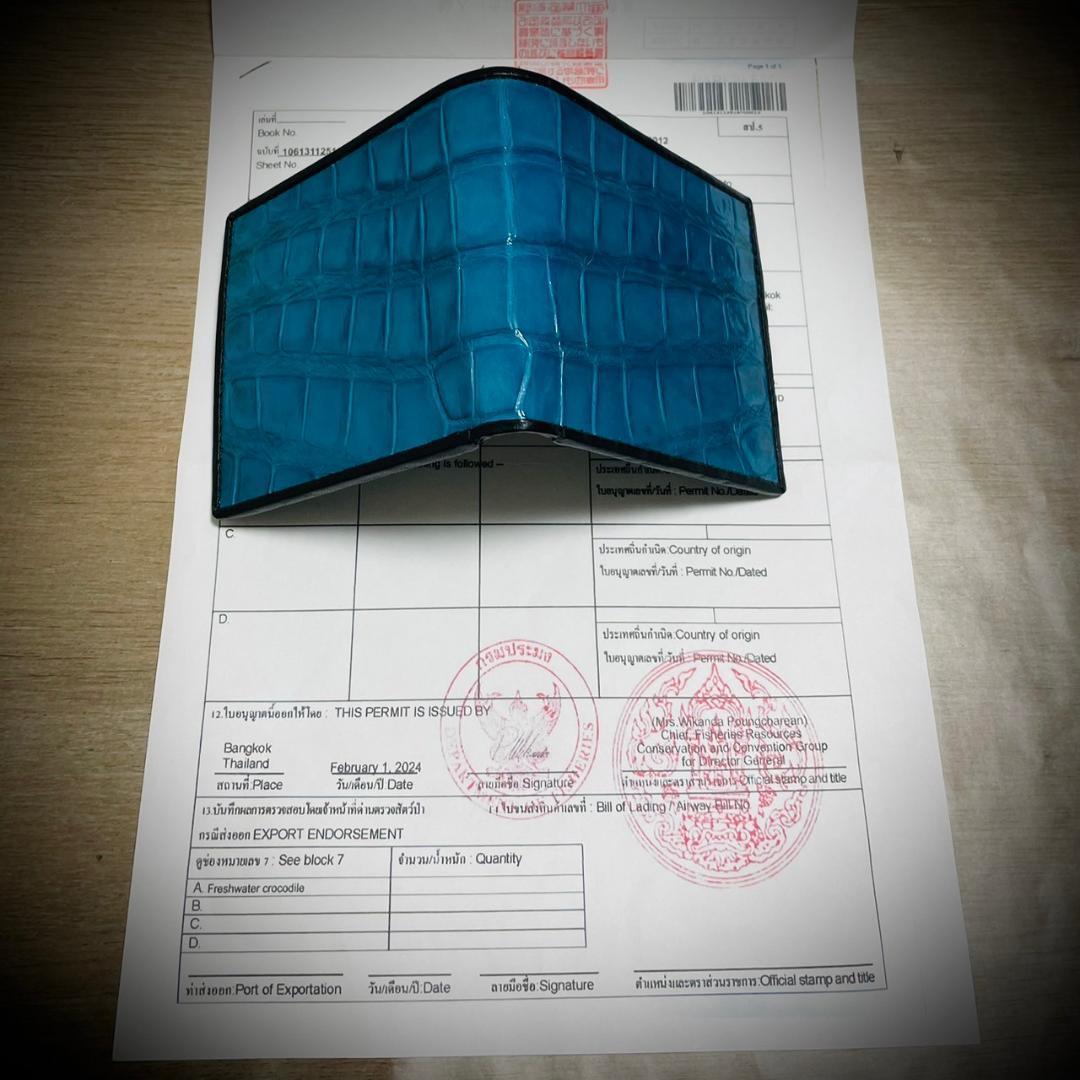 新品 ターコイズ クロコダイルレザー 二つ折り財布
