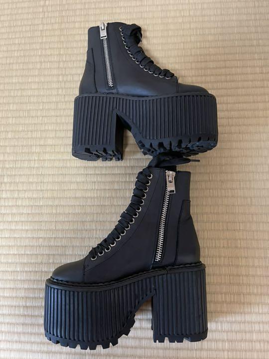 UNIF 厚底 ショートブーツ 超美品 レア（UNIF（ブーツ）のフリマ