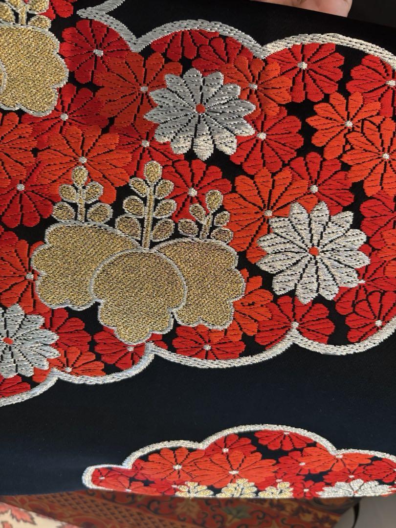華やかな花柄 袋帯 黒赤金 帯