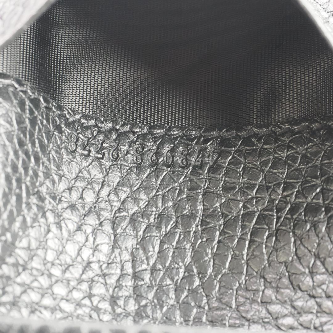 【ほぼ新品】グッチ カードケース 名刺入れ 定期入れ GG レザー 1437 【ほぼ新品】グッチ カードケース 名刺入れ 定期入れ GG レザー 1437