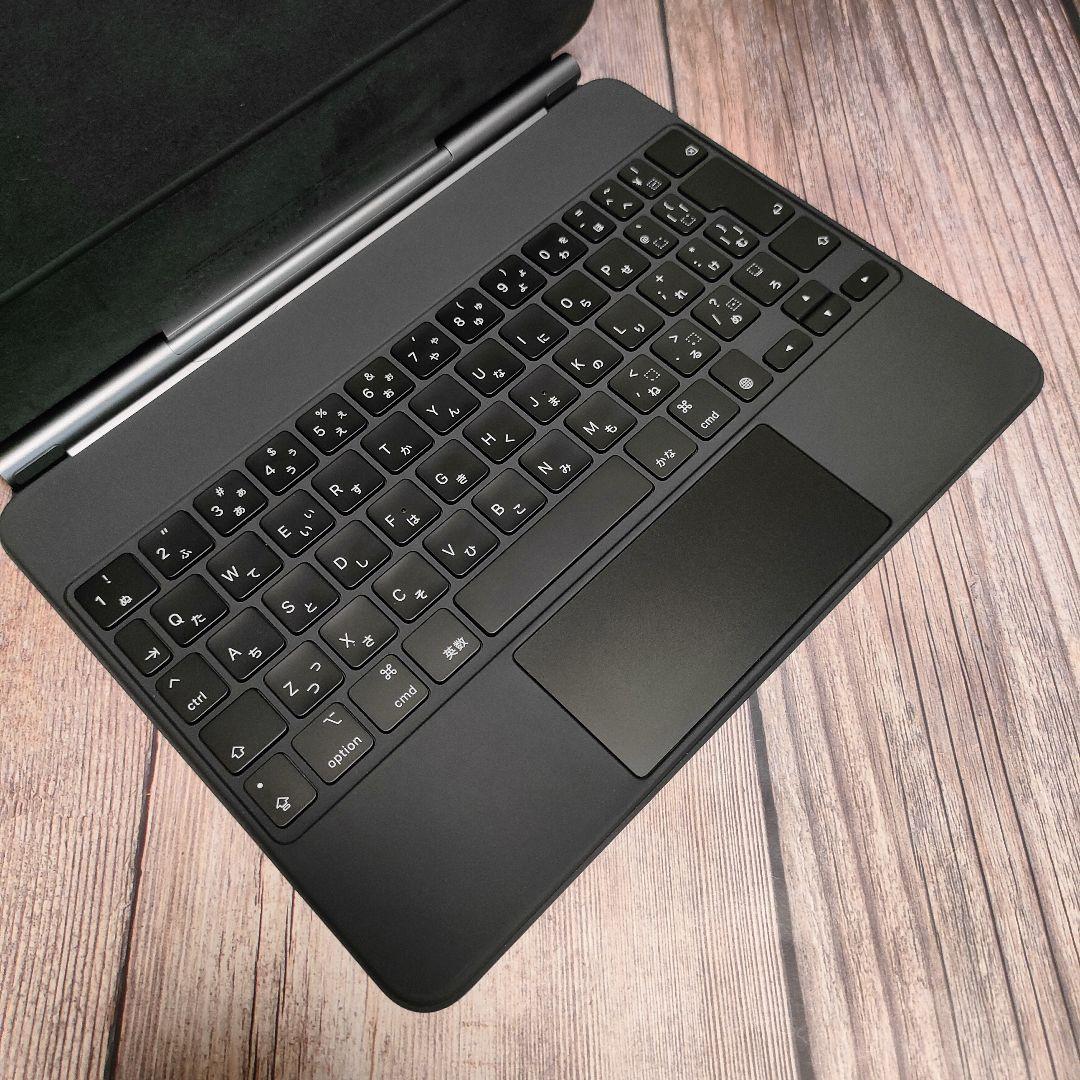 Apple Magic Keyboard 11インチMXQT2J/A 新品近い