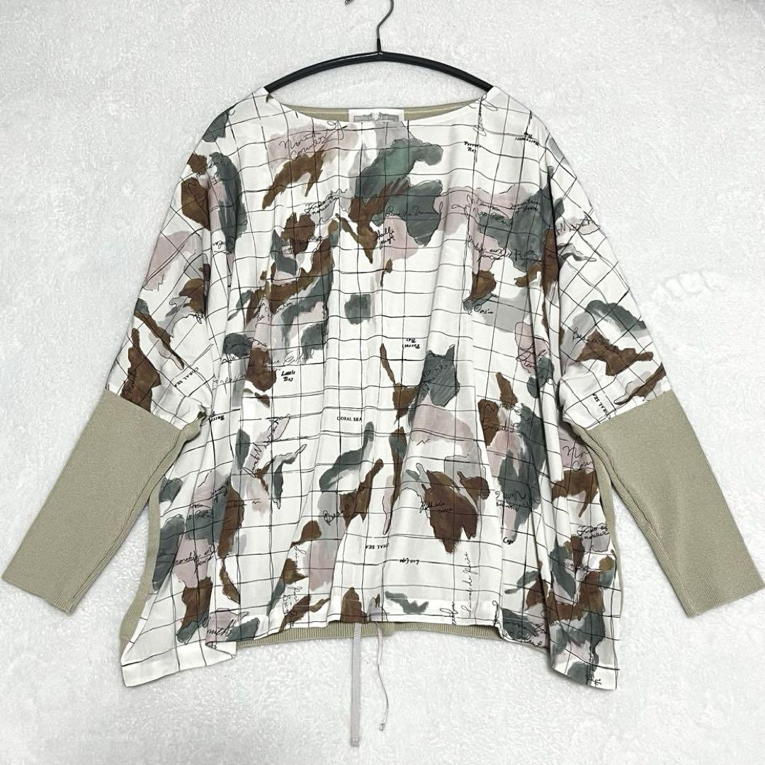 【極美品】ビアズリー 地図柄フロントニット プルオーバーライトベージュ FREE 極美品】ビアズリー 地図柄フロントニット プルオーバーライト