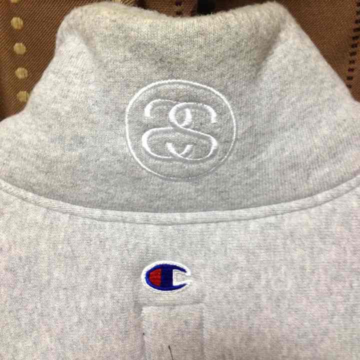 STUSSY champion コラボ ダウンベスト