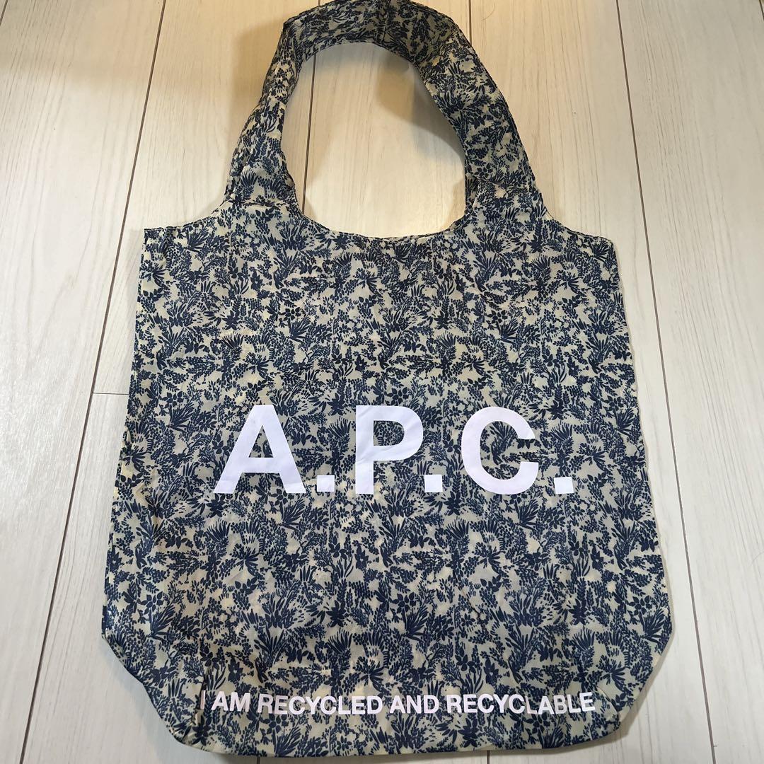 トートバック　APC（パリ限定品） APC エコバッグ パリ限定 - メルカリ