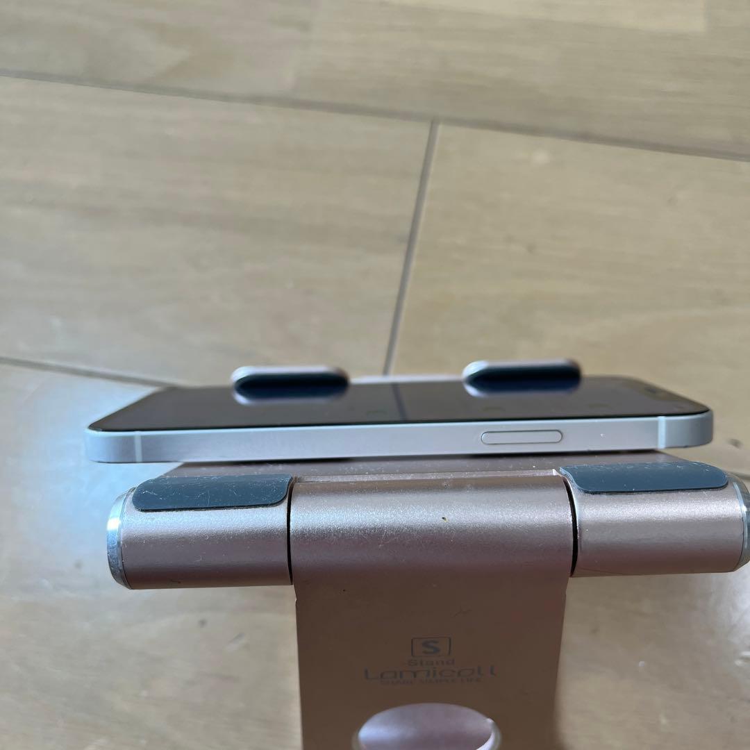 バッテリー新品100%!iPhone12 ホワイト128G 新品ガラスフィルム付 バッテリー新品100%!iPhone12 ホワイト128G 新品ガラスフィルム付