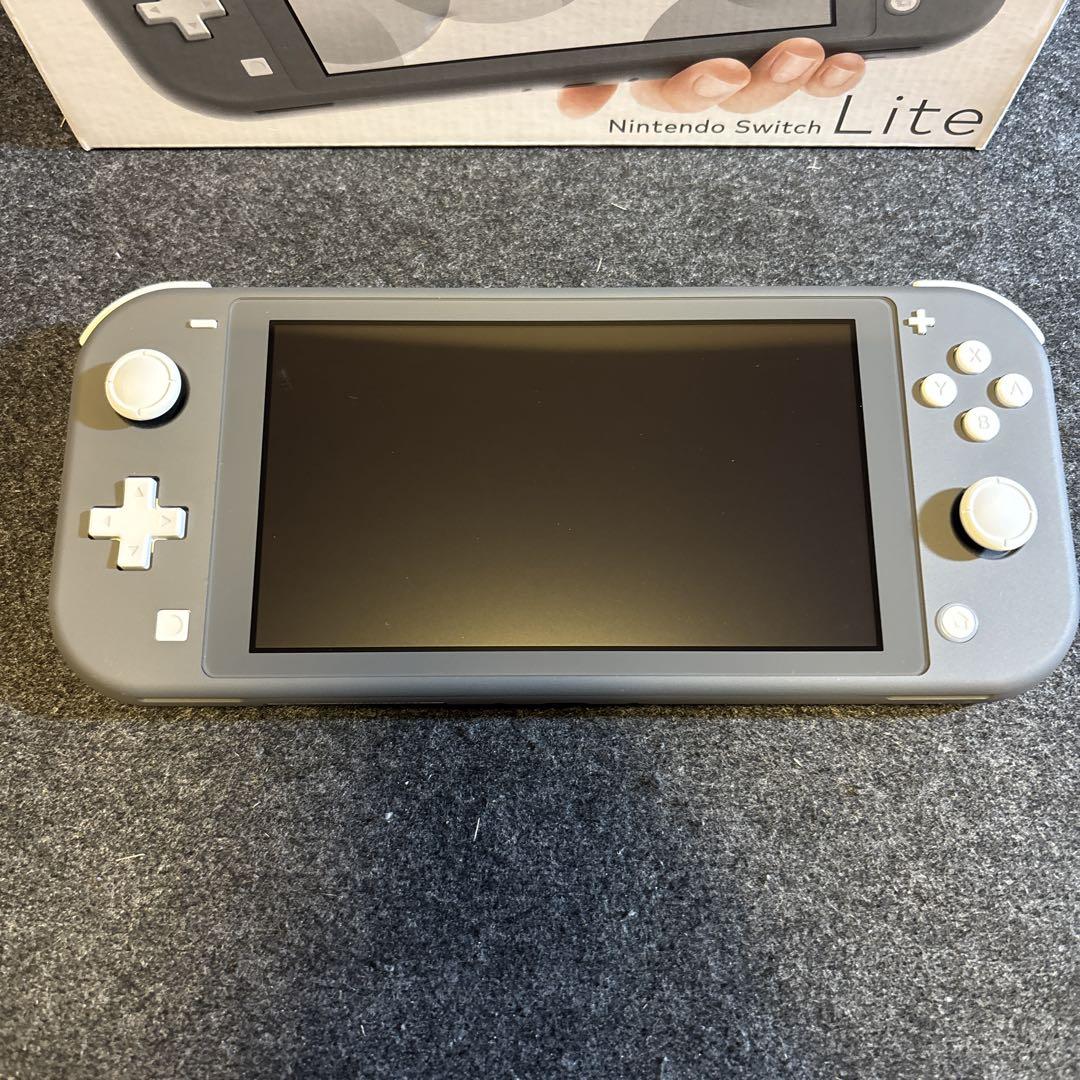 美品　中古　Switch Lite