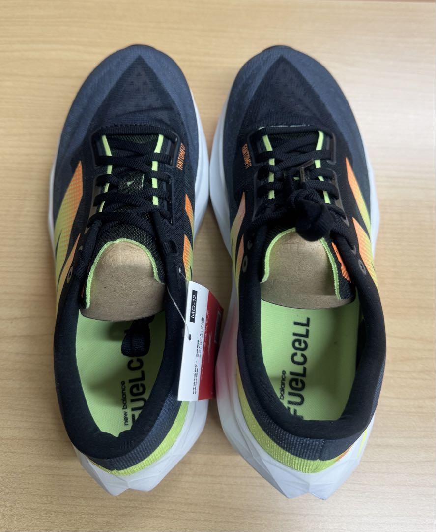 New Balance FuelCell Rebel V4 新品26㎝