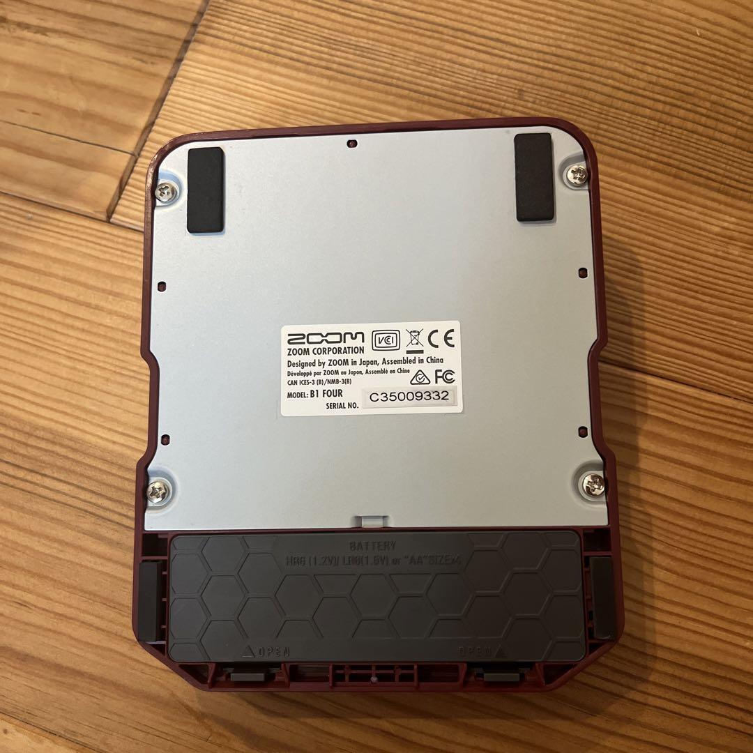 ベース zoom b1 four
