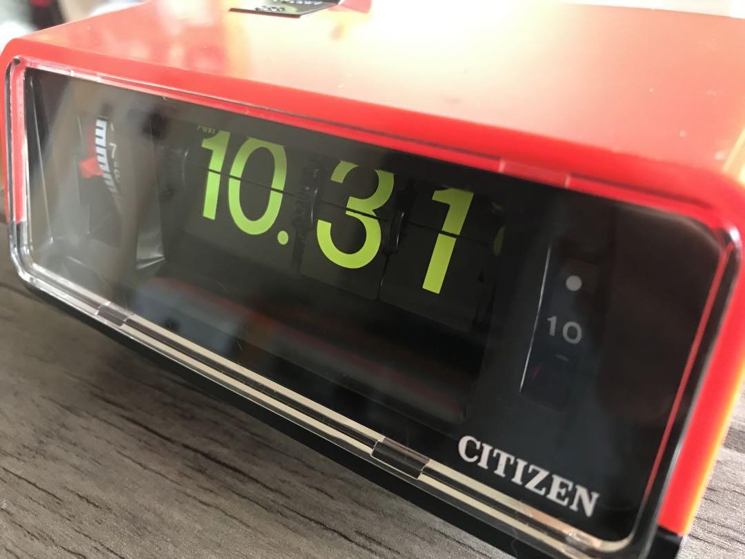 CITIZEN パタパタ時計 ハイリーフ・カーチス 5RD025 赤