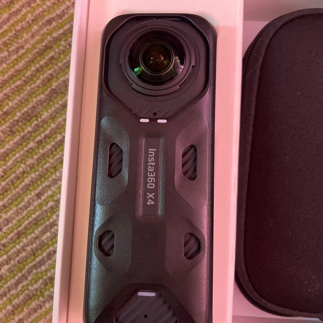 Insta360 X4