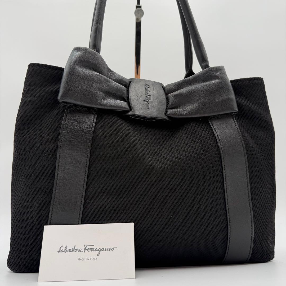 人気　フェラガモ ヴァラ　リボン　キャンバス　レザー　トートバッグ　ブラック