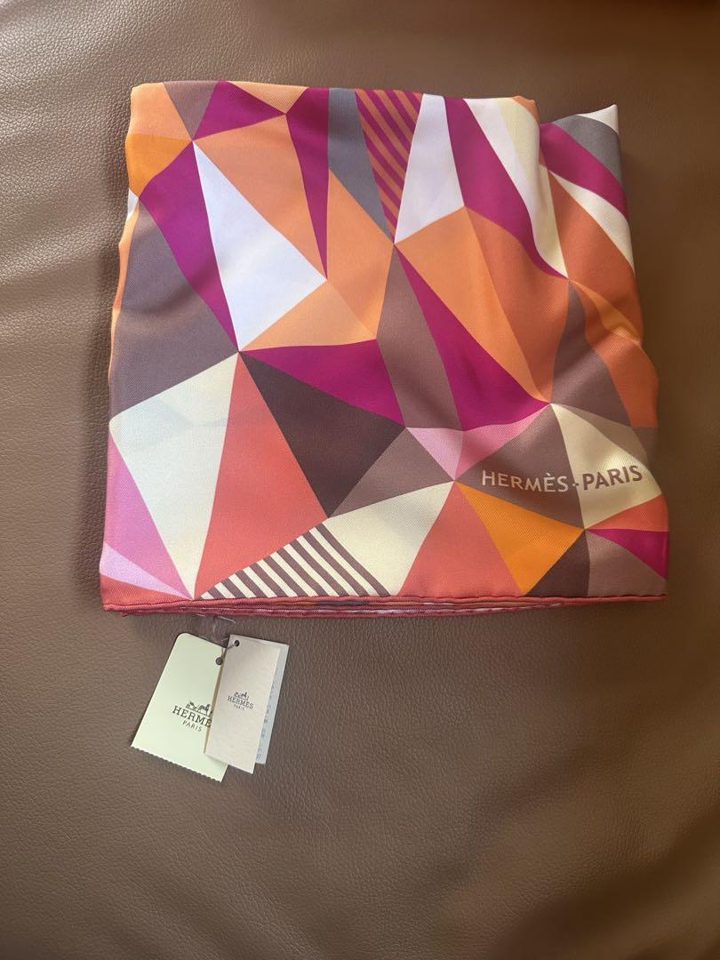 【新品未使用】HERMES エルメス スカーフ「ペガサスのいたずら」