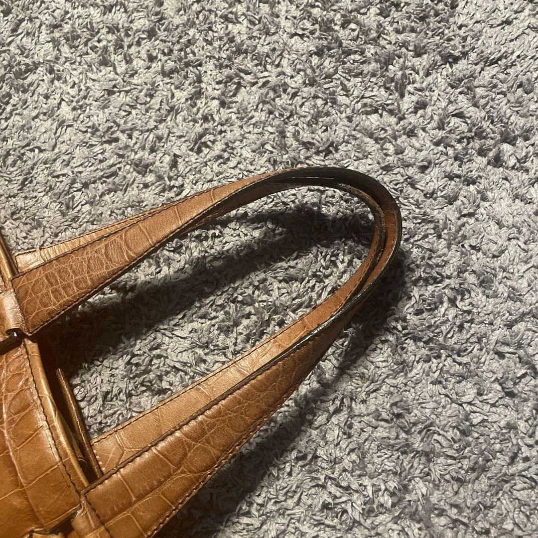 【美品】FURLA レザートートバッグ クロコ型