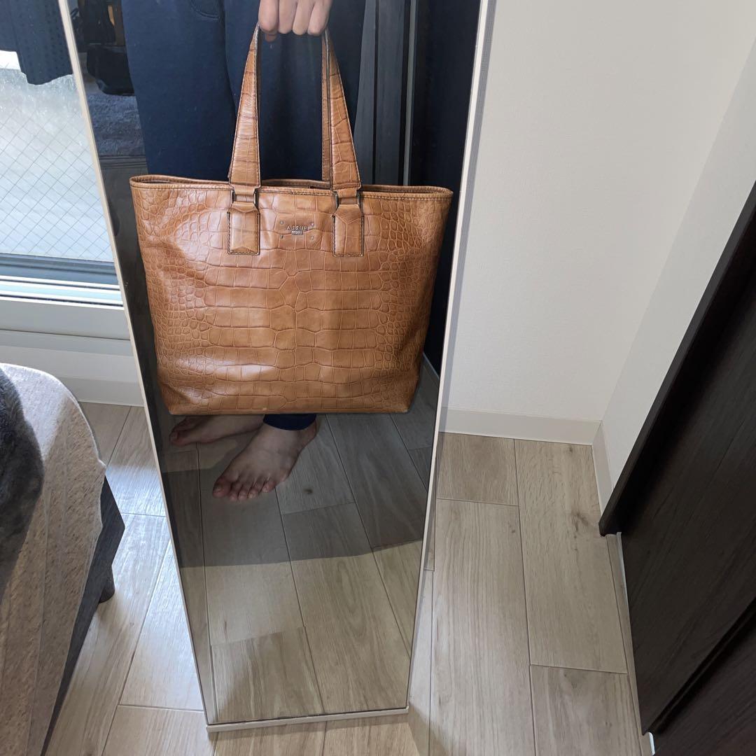 【美品】FURLA レザートートバッグ クロコ型