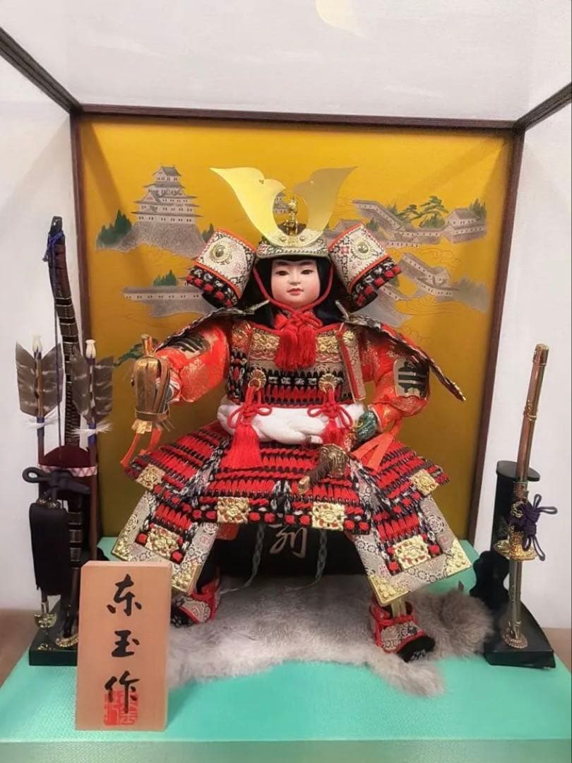 五月人形 子供武者 武士の鎧 ガラスケース入り 11号目立った傷や汚れなし