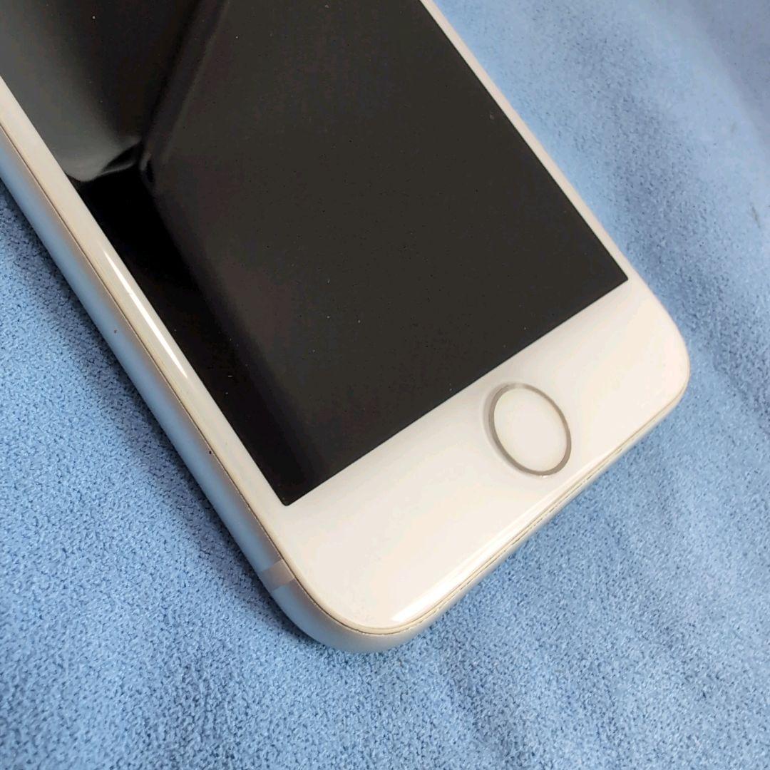 画面美品 Apple iPhone 6 シルバー 本体 64GB 初期化済