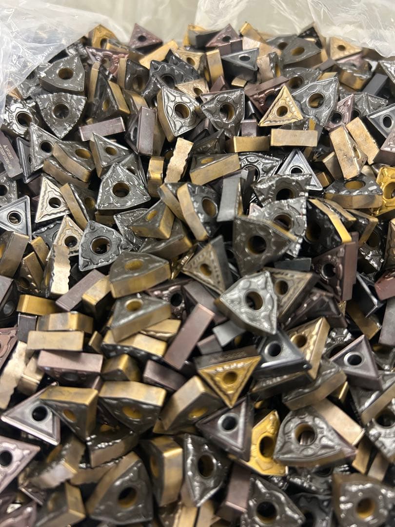 使用済み超硬チップ 12.28kg