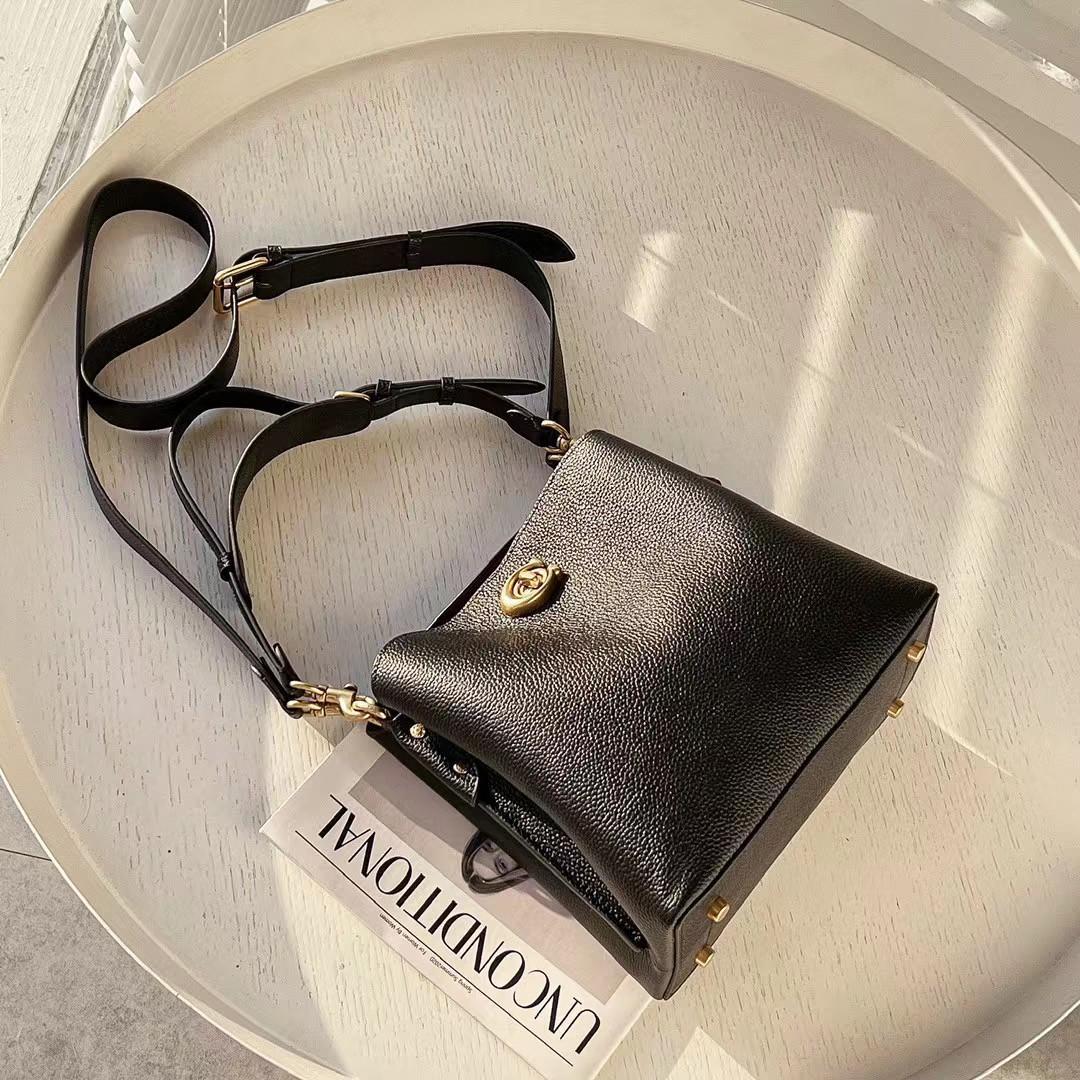 新品 コーチ バケットバッグCOACH チョーク2WAYショルダーバッグ黒