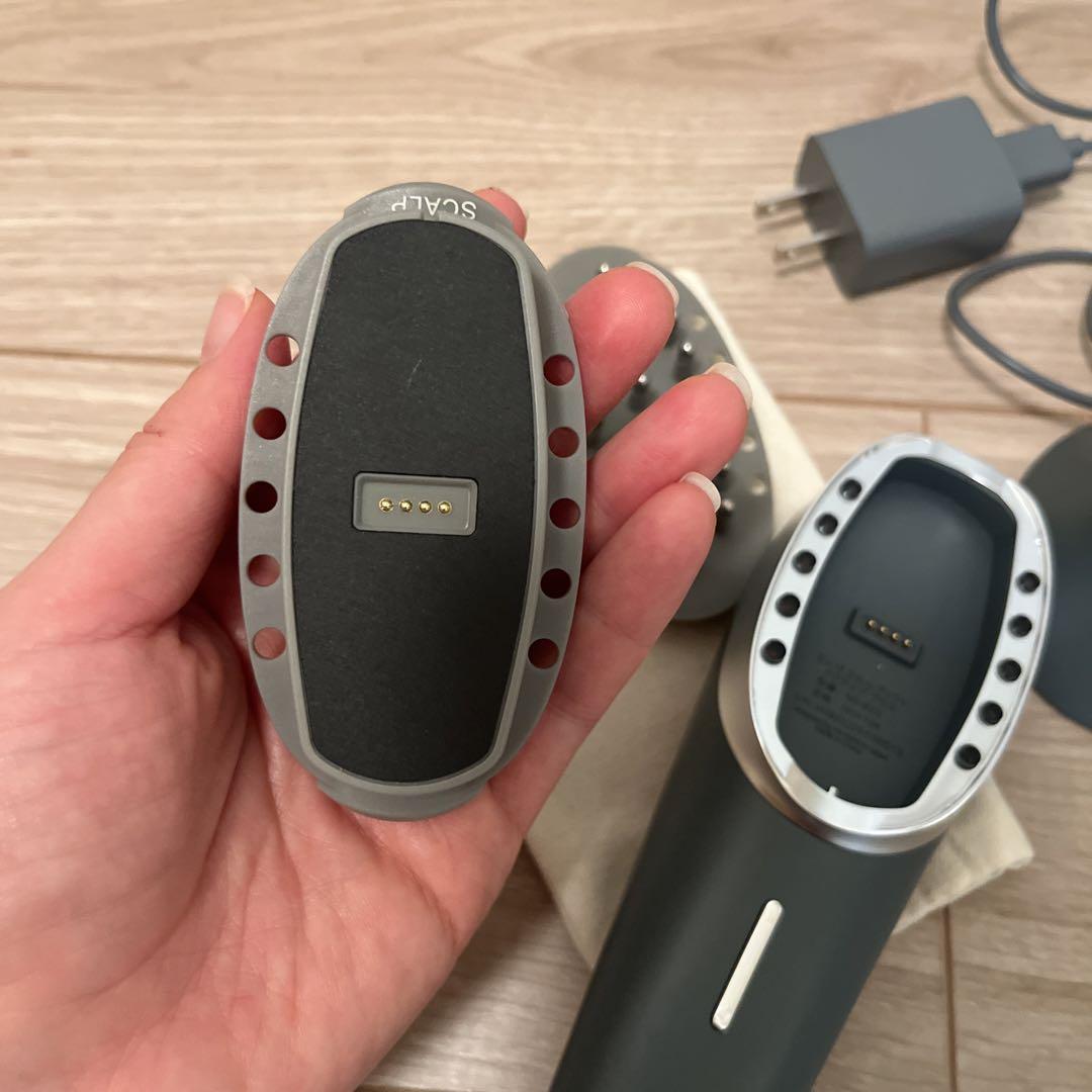 美顔器 ブラシ / EMS リフトケア 頭皮 頭筋