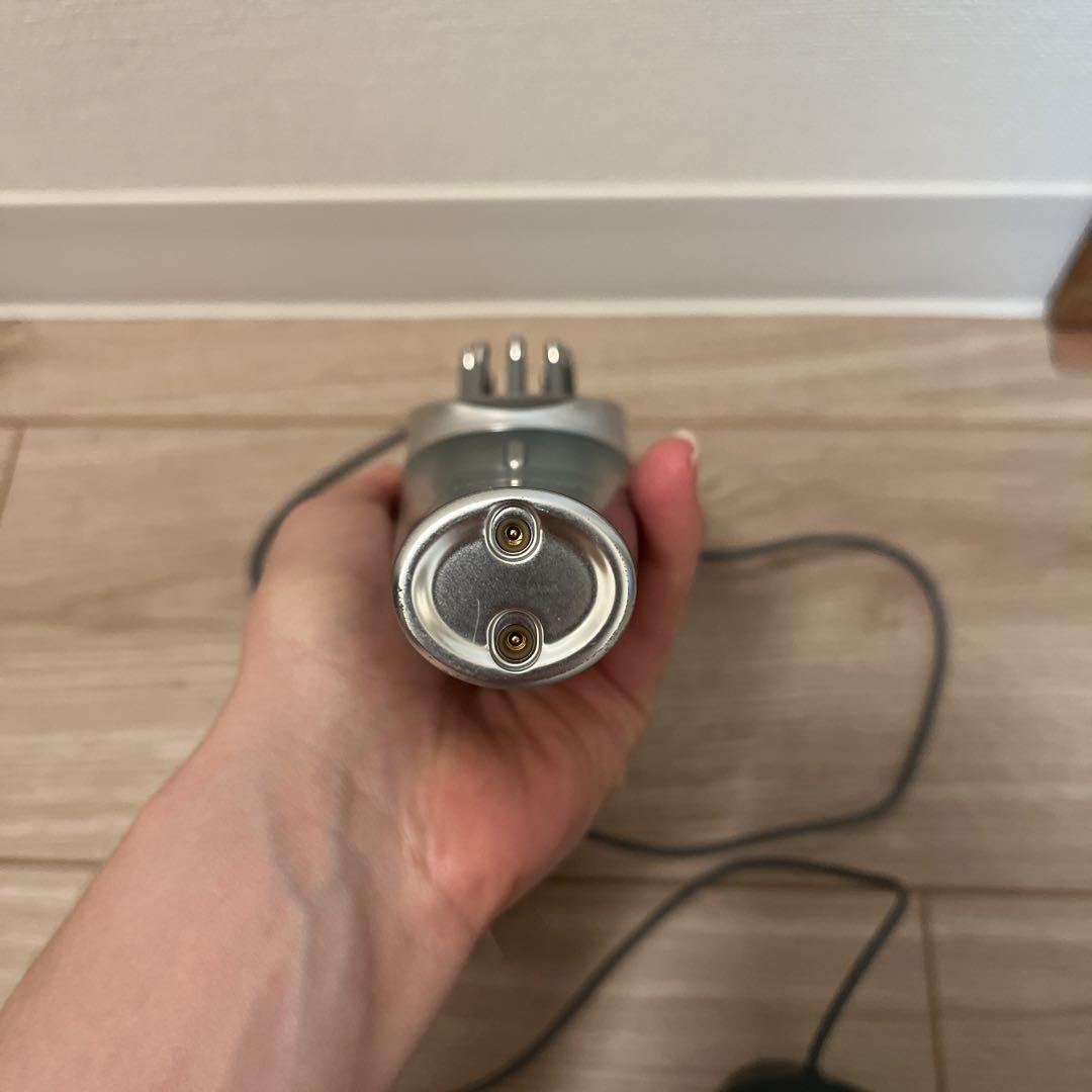 美顔器 ブラシ / EMS リフトケア 頭皮 頭筋