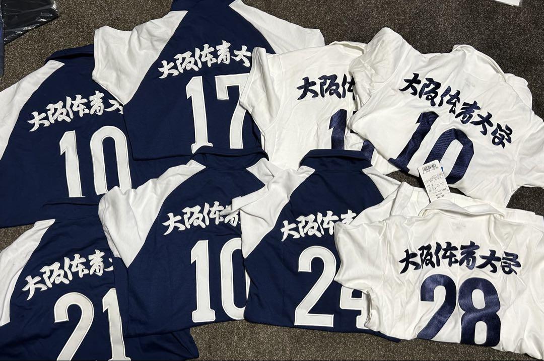 大阪体育大学バレーボールユニフォーム 大阪体育大学バレーボールユニフォーム8着(半袖) - メルカリ
