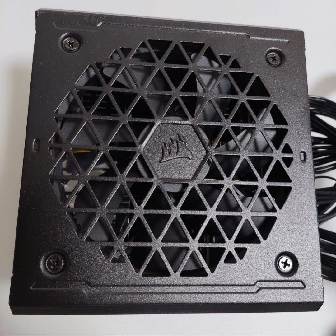 新品同様品電源ユニット ATX3.0 1000W Corsair 80plus金 新品同様品電源ユニット ATX3.0 1000W Corsair 80plus金