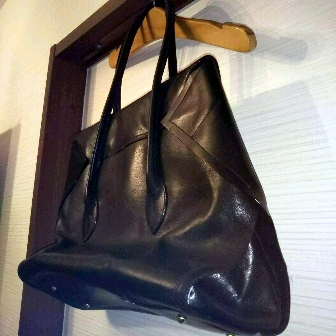 FURLA ブラックバッグ！