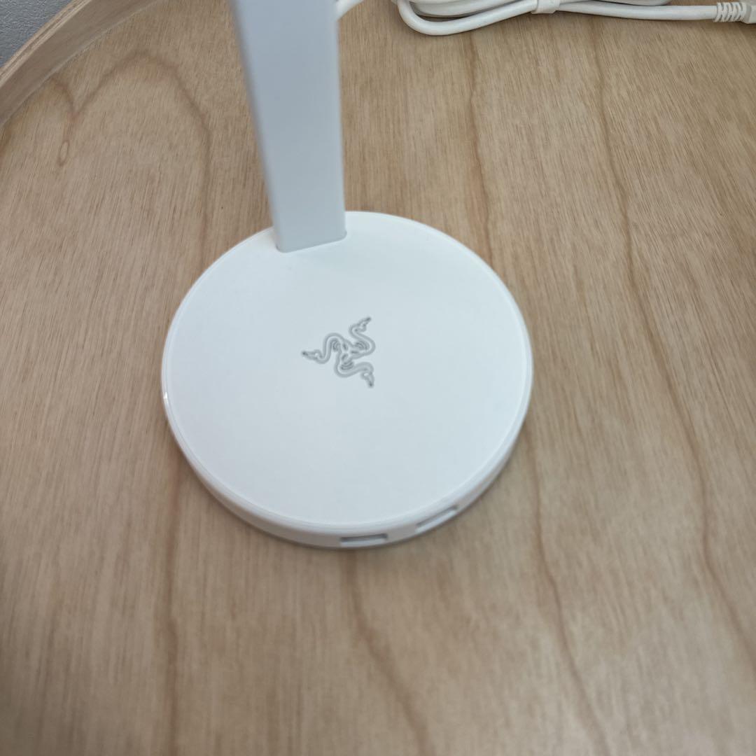 Razer Base Station V2 Chroma USBハブ 2ポート
