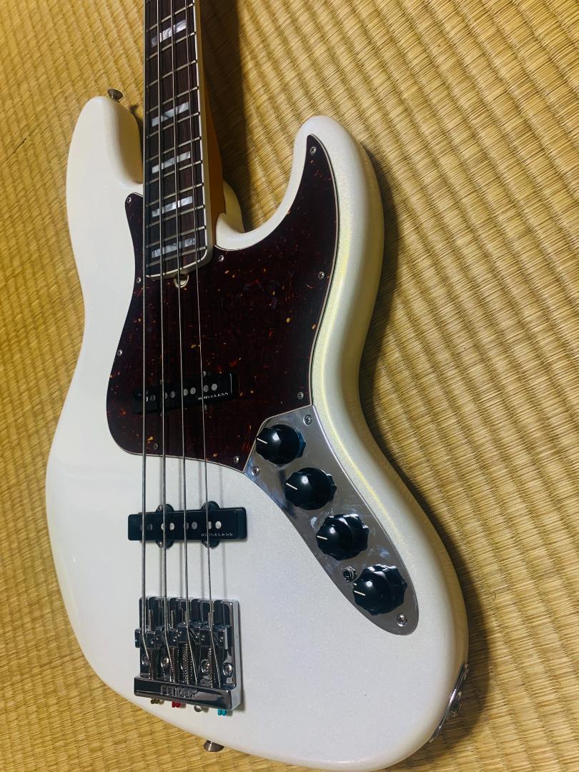 ベース Fender USA American Ultra Jazz Bass