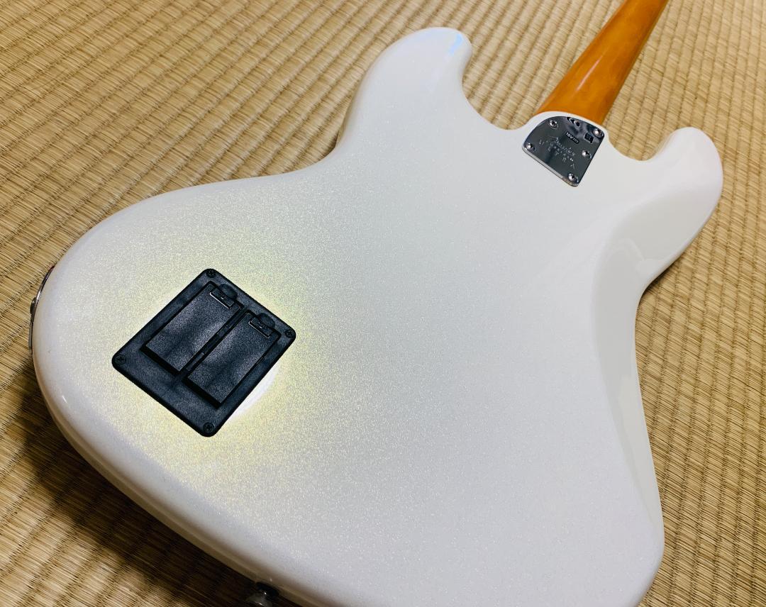 ベース Fender USA American Ultra Jazz Bass
