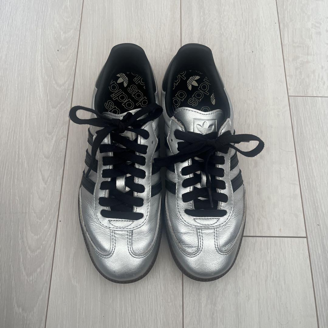 adidasサンバ OG シルバー 24.5